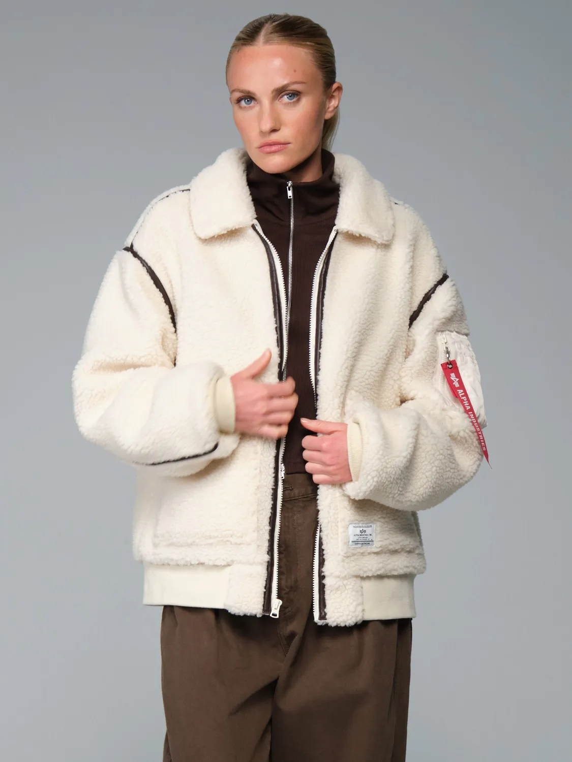 Alpha Industries CWU 45/P geaca bomber sherpa eggnog