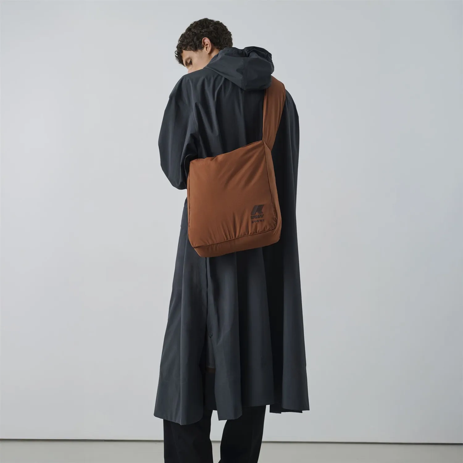 K-Way Le Vrai Tuesday geantă crossbody maro