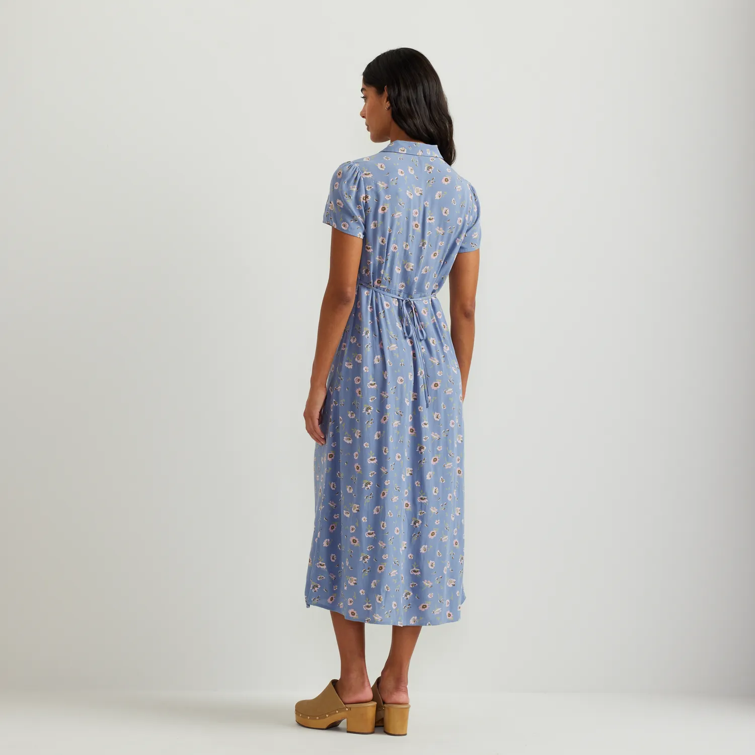 Eddie Bauer rochie midi Carbon cu guler camasa