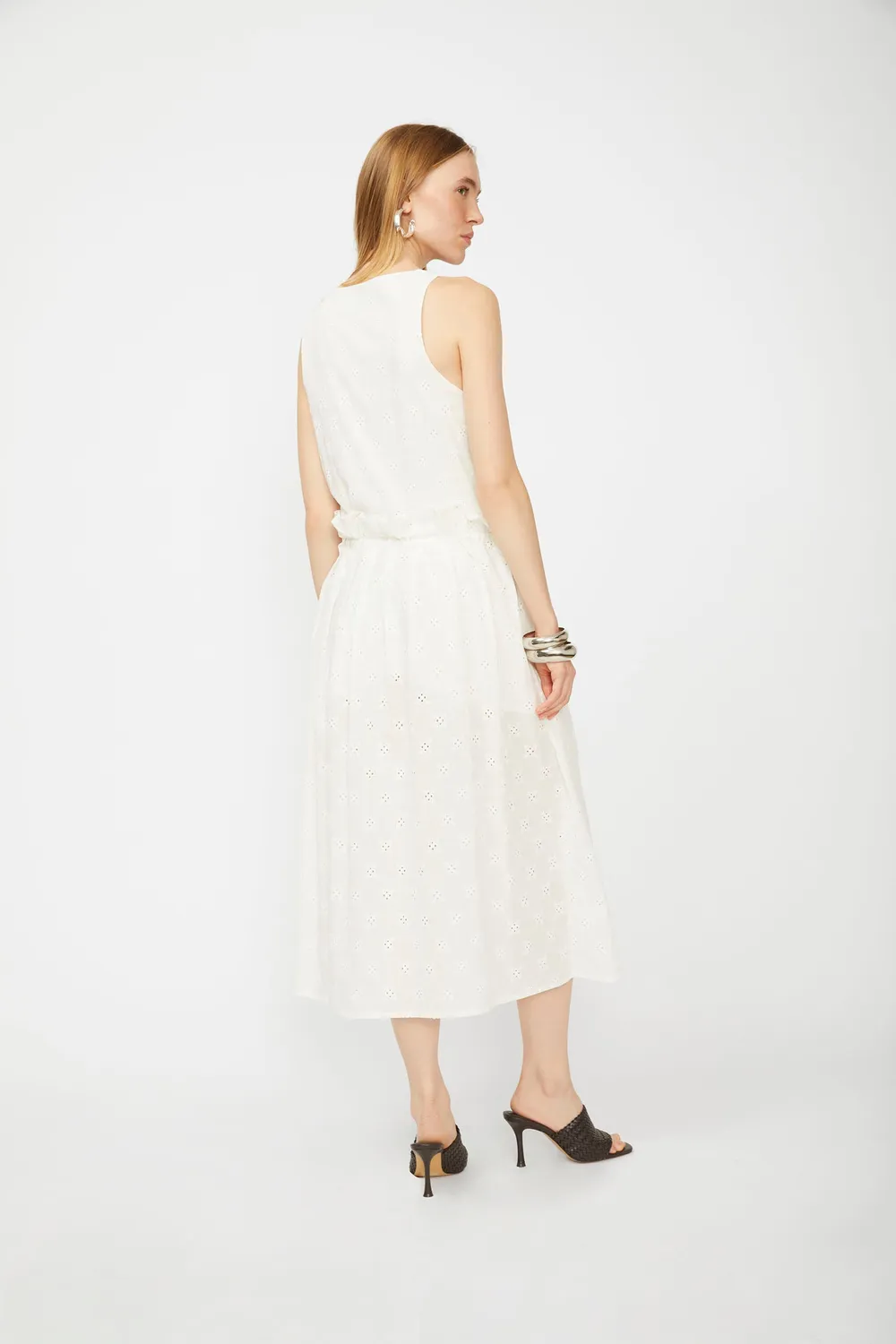 Isabelle Blanche rochie alba bumbac broderie