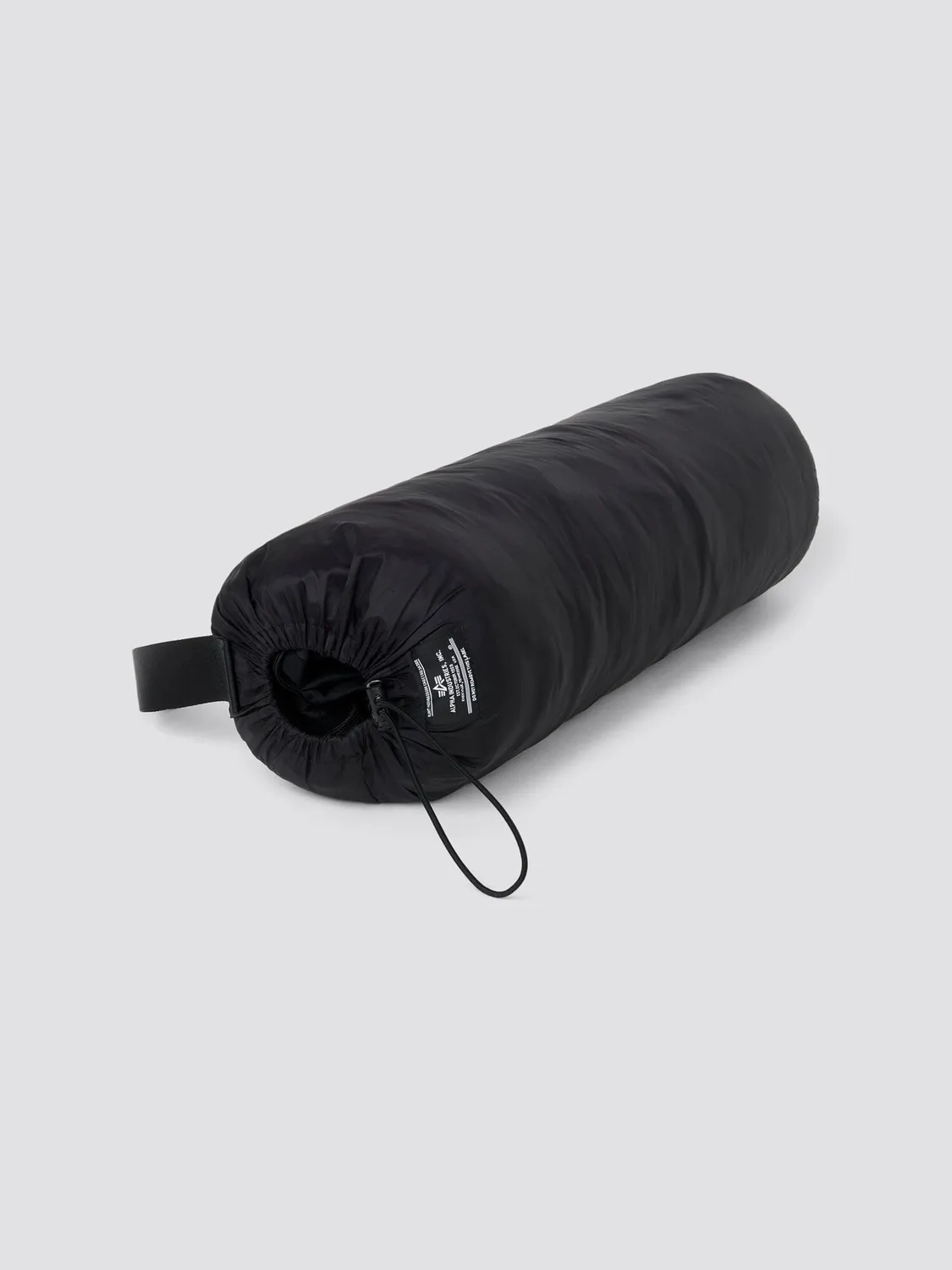 Alpha Industries Quilted patura neagra nailon 198x137
