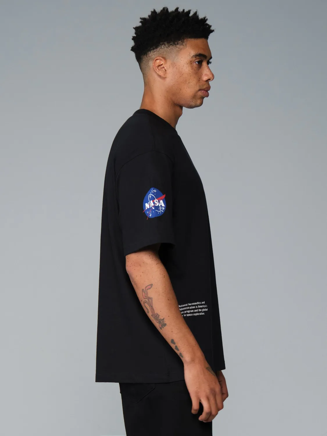 Alpha Industries NASA Worm Logo tricou negru bumbac
