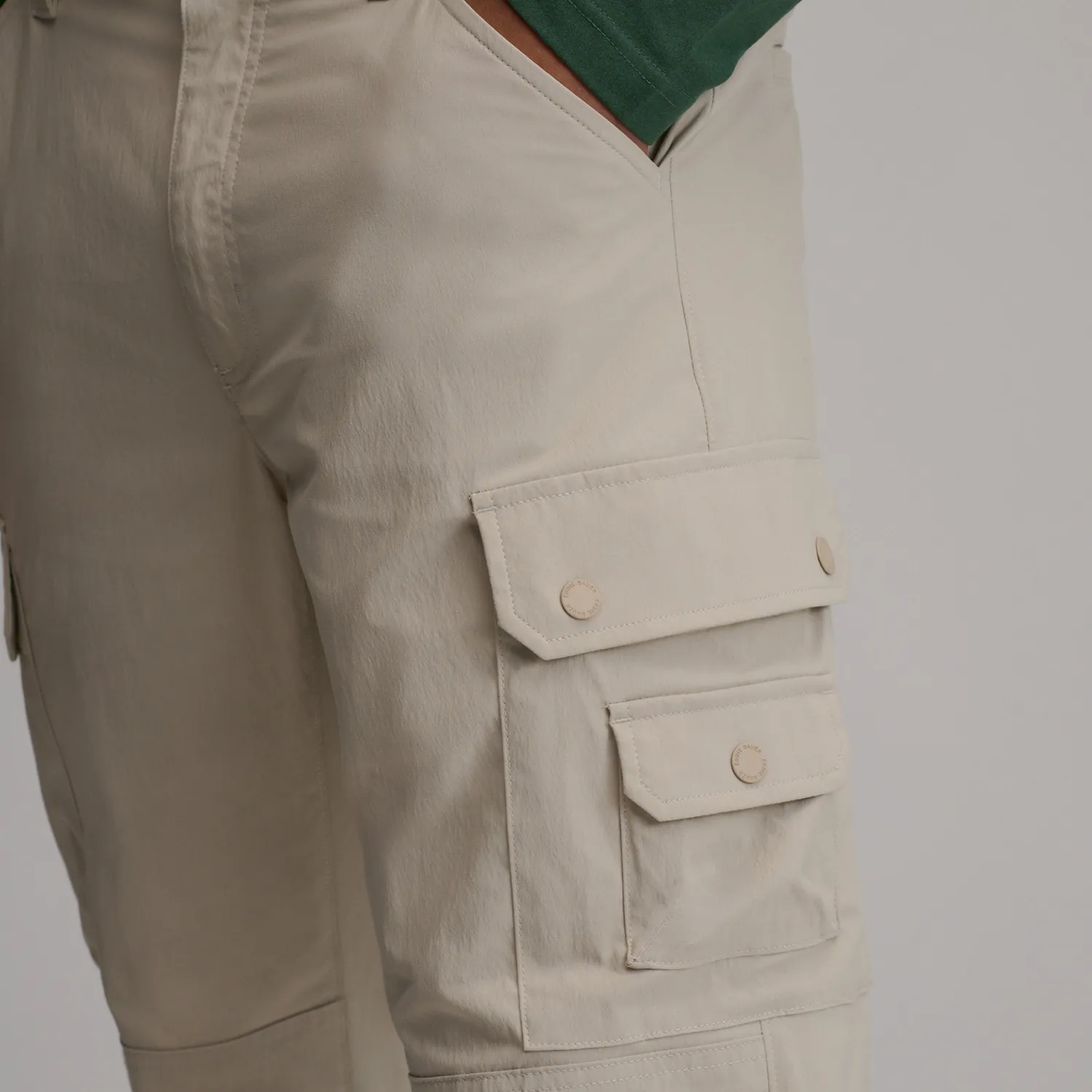 Pantaloni Eddie Bauer Cascade cargo barbati negri