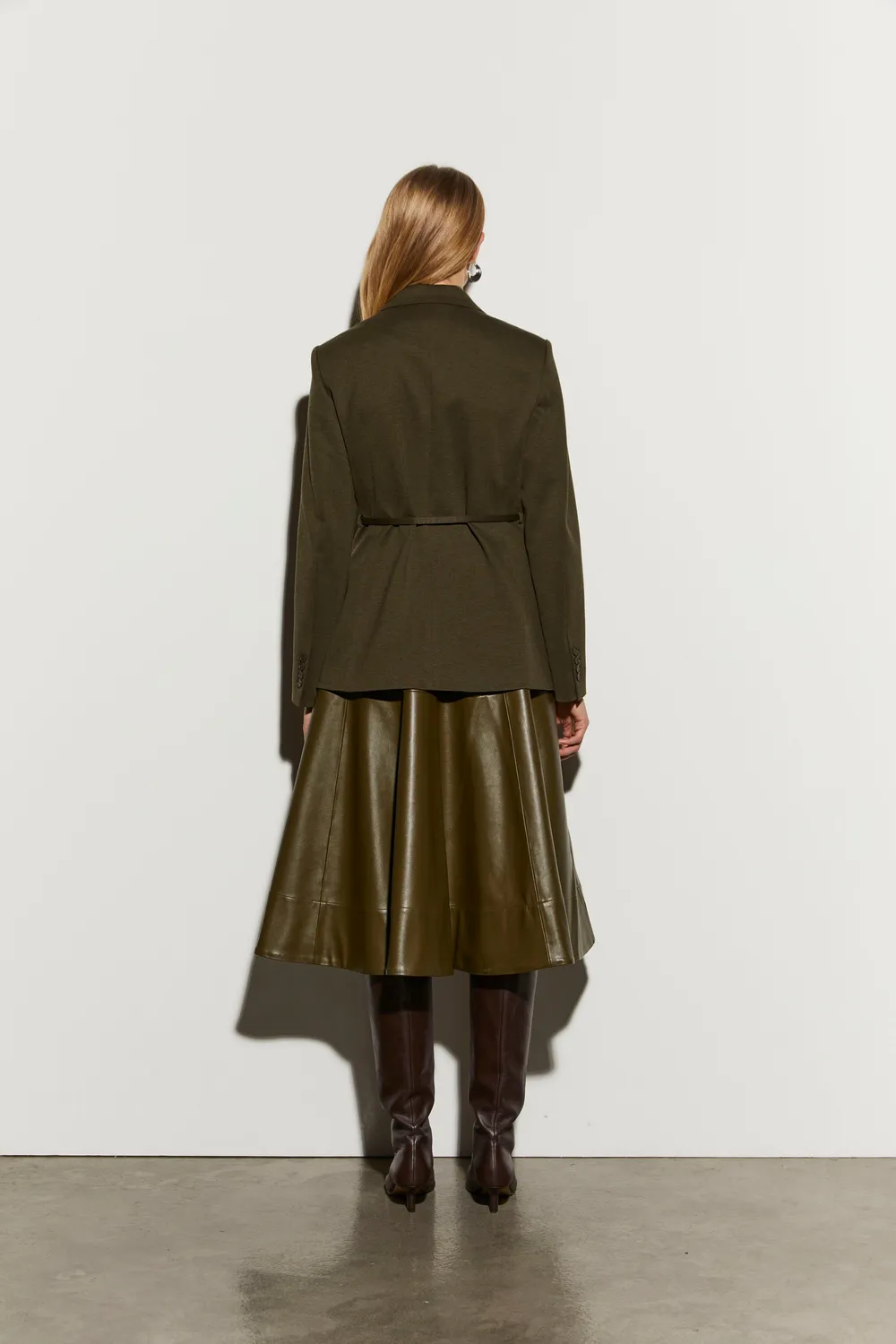 Isabelle Blanche sacou cambrat verde cordon lana