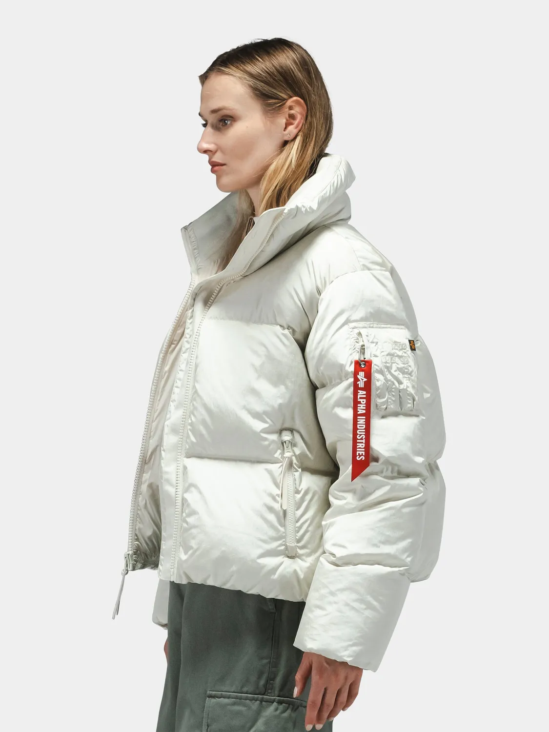 Alpha Industries Sierra Short parka puf alb murdar