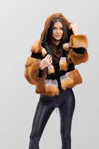 Mareus Brown Frost 243 haina blana vulpe maro cu gluga