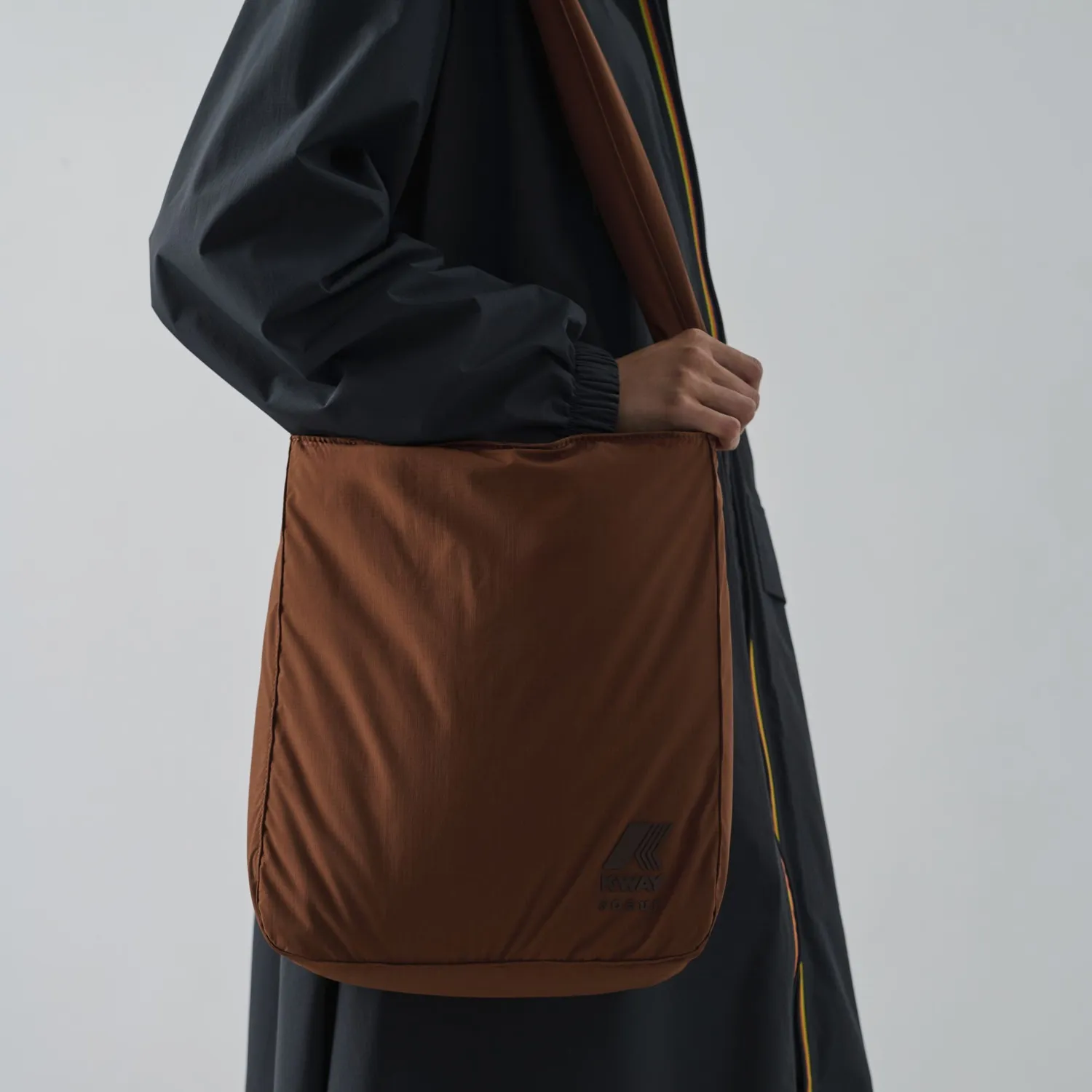 K-Way Le Vrai Tuesday geantă crossbody maro