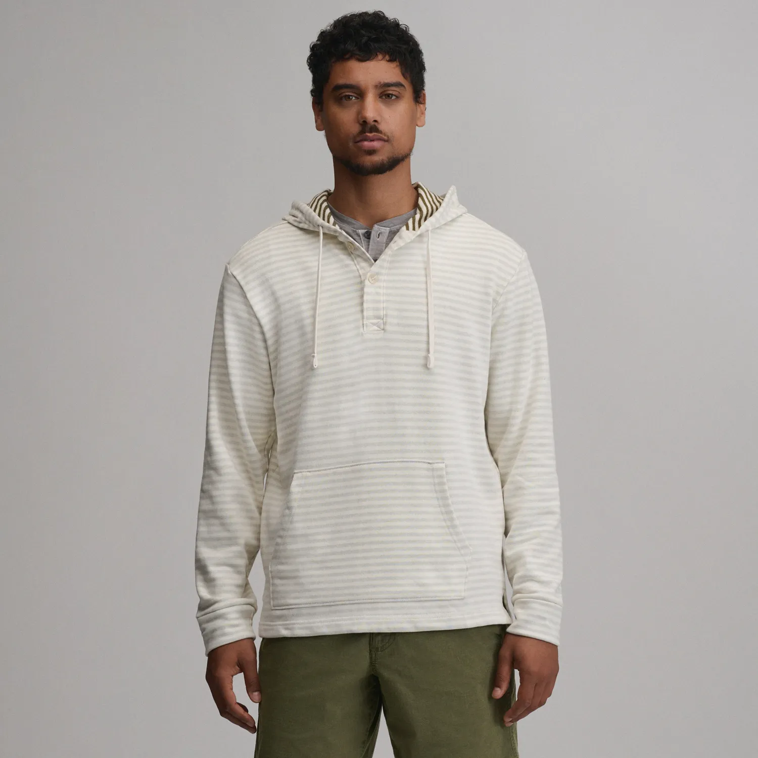 Eddie Bauer Henley hanorac barbati ivory bumbac
