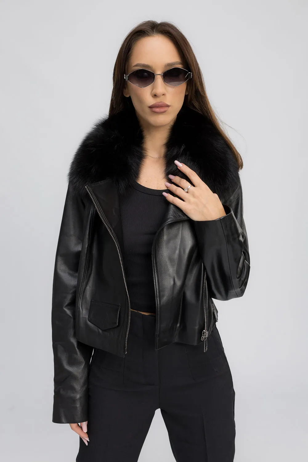 Mareus Fabrica de Blanuri Obsidian 443 geaca piele cu vulpe