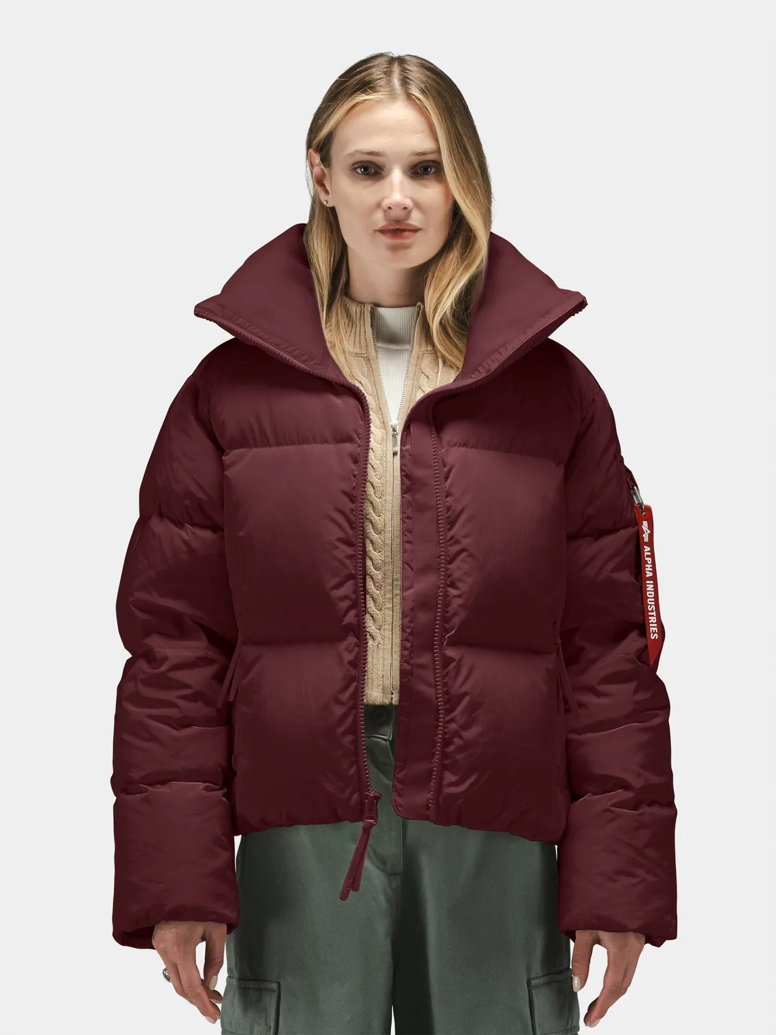 Alpha Industries Sierra Short palton negru puf damă