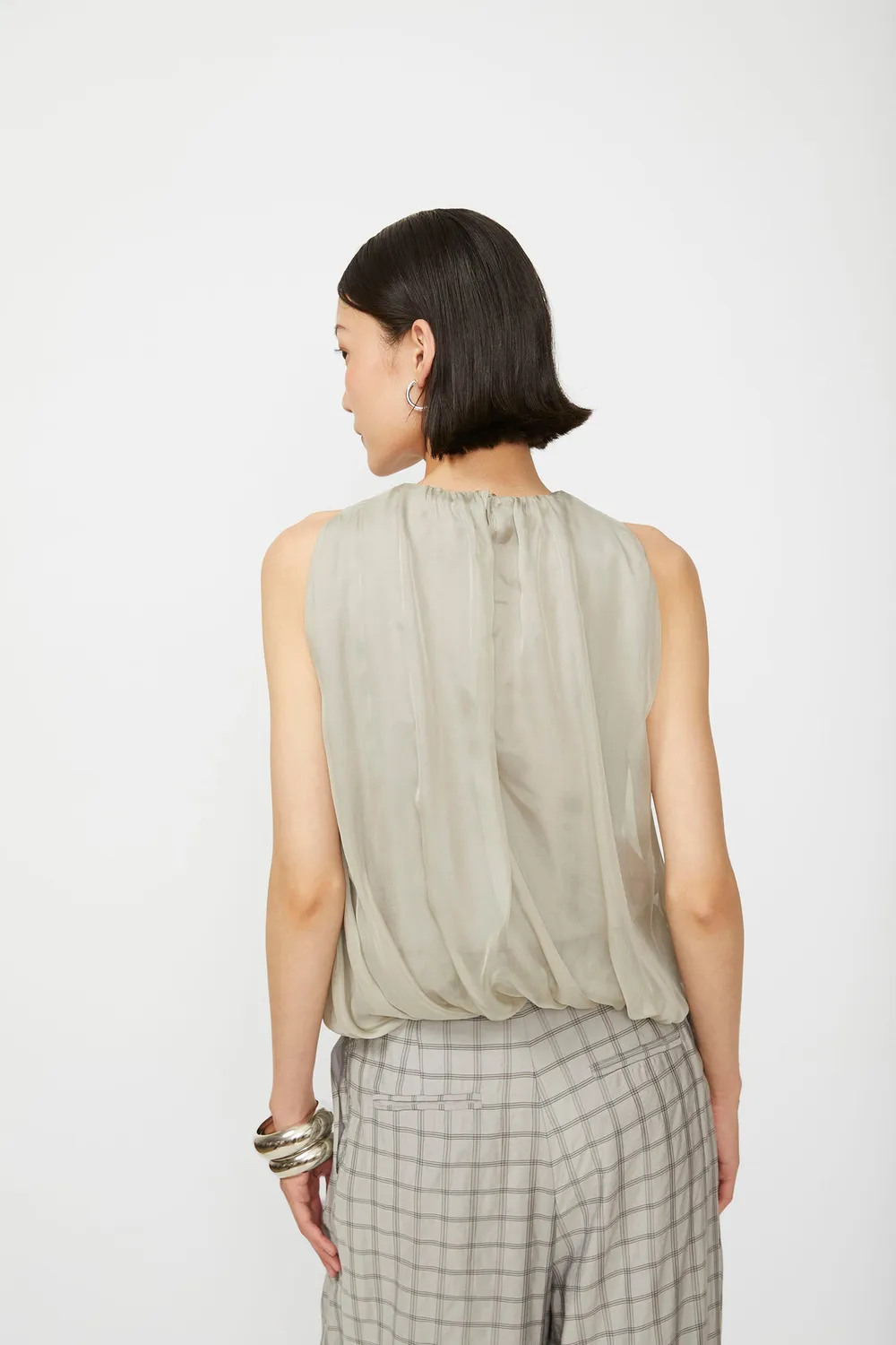 Isabelle Blanche bluza matase gri cu esarfa