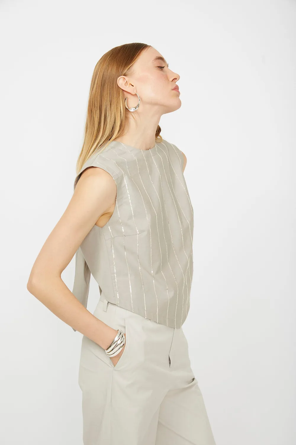 Isabelle Blanche top bumbac ciment S cu broderie paiete