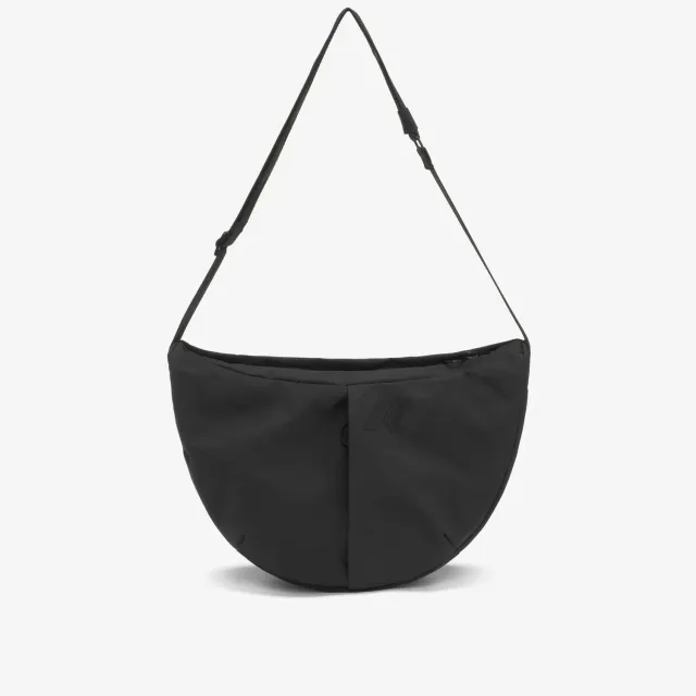 K-Way Conelie geanta umar neagra dama nailon semiluna