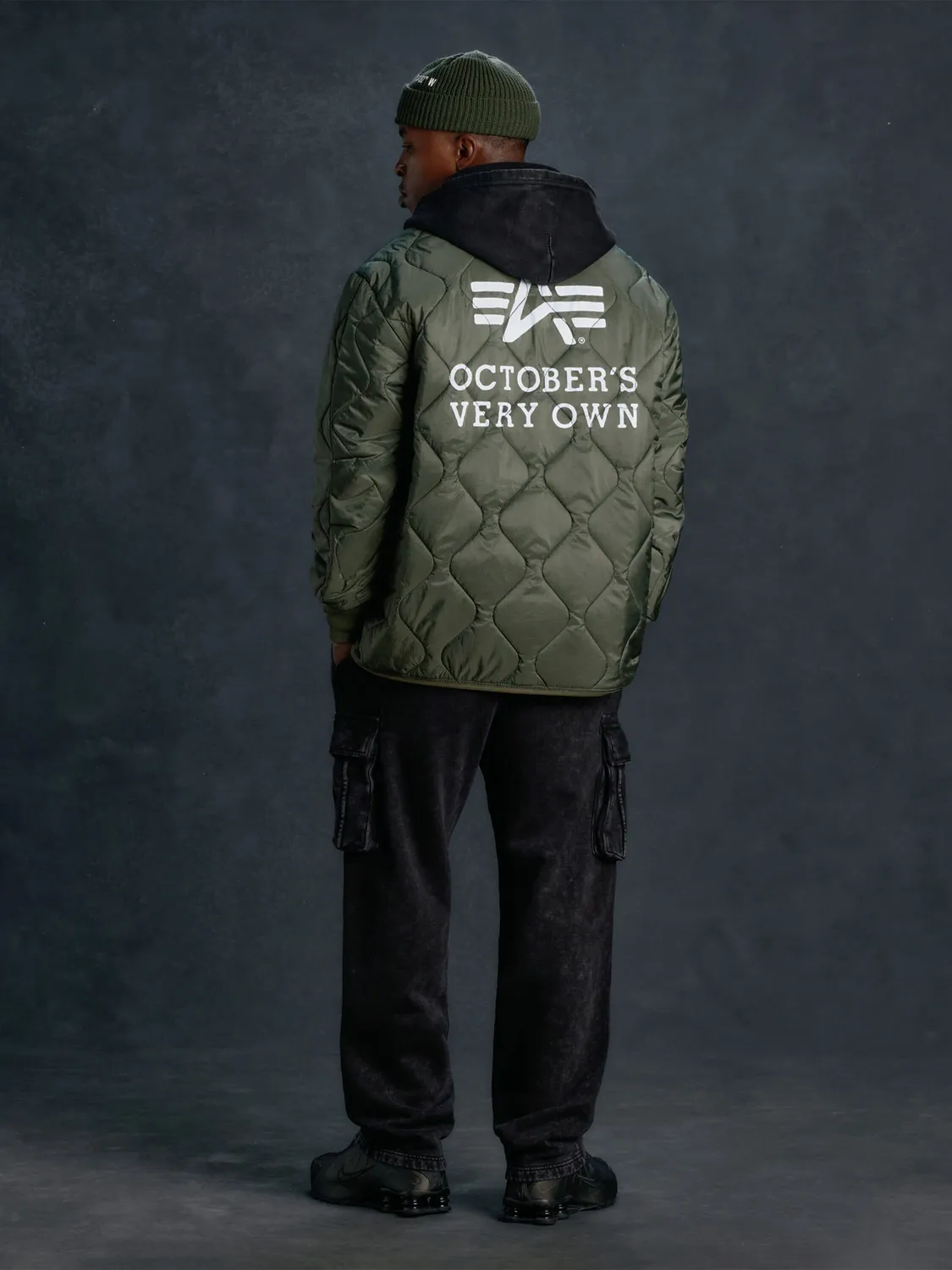 OVO x Alpha Industries ALS/92 geaca matlasata verde relaxata