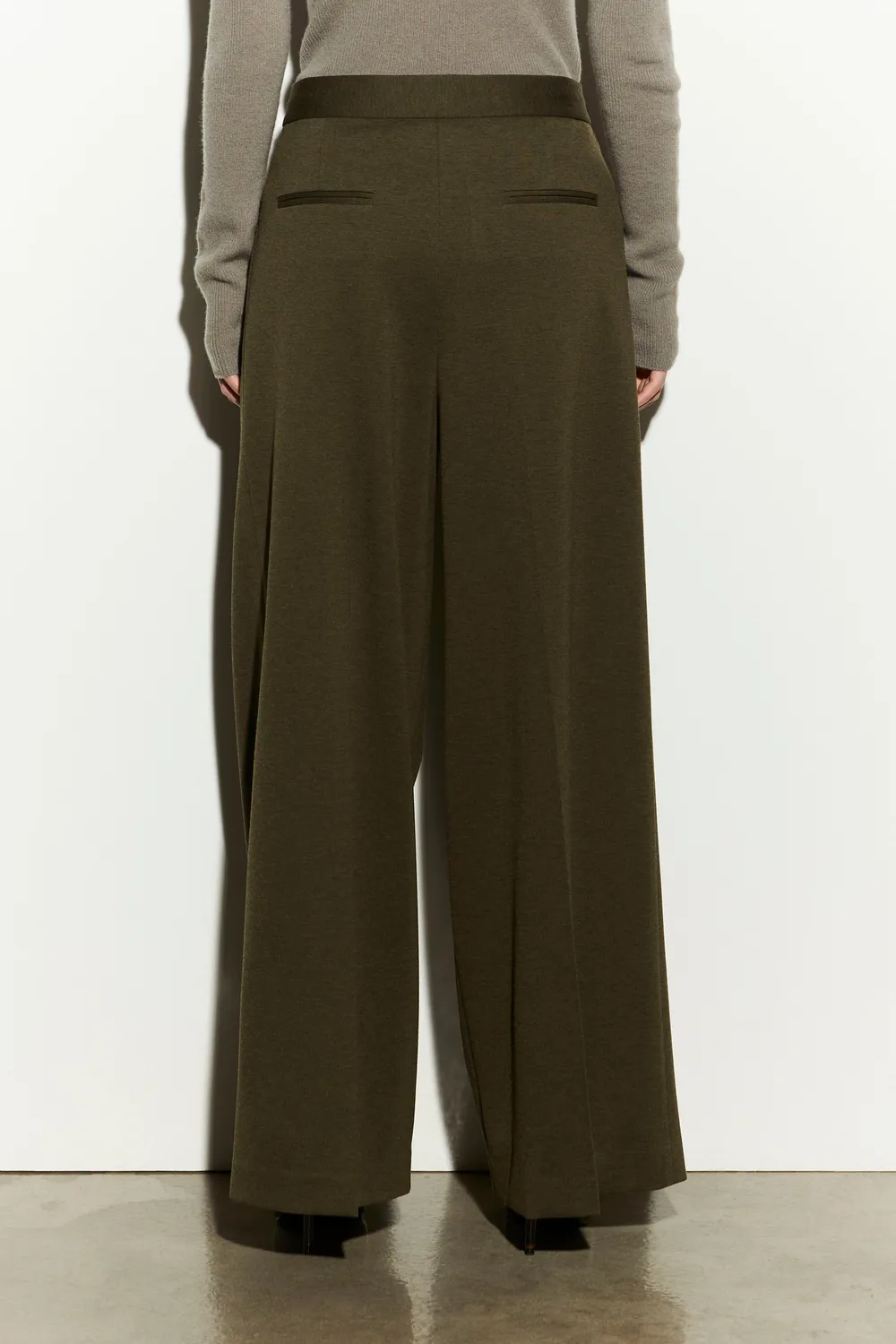 Isabelle Blanche pantaloni olive evazați cu lână