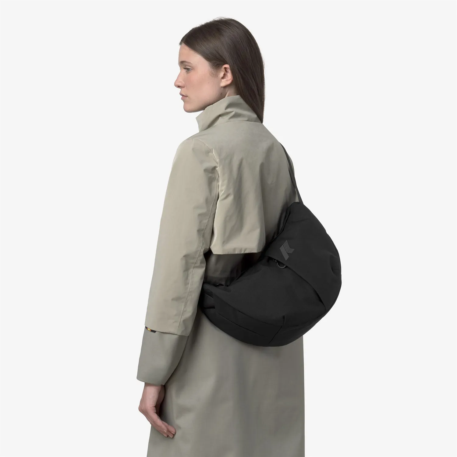 K-Way Conelie geanta umar neagra dama nailon semiluna