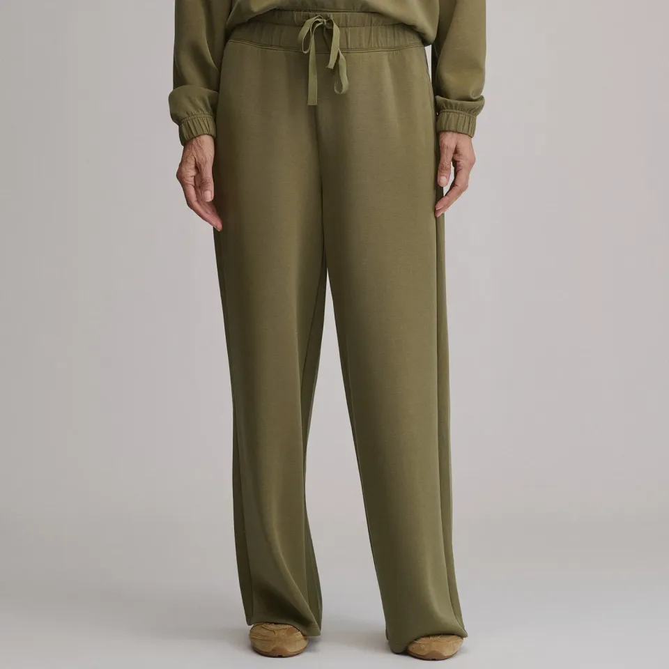 Eddie Bauer Luxe Soft pantaloni largi Wine Berry