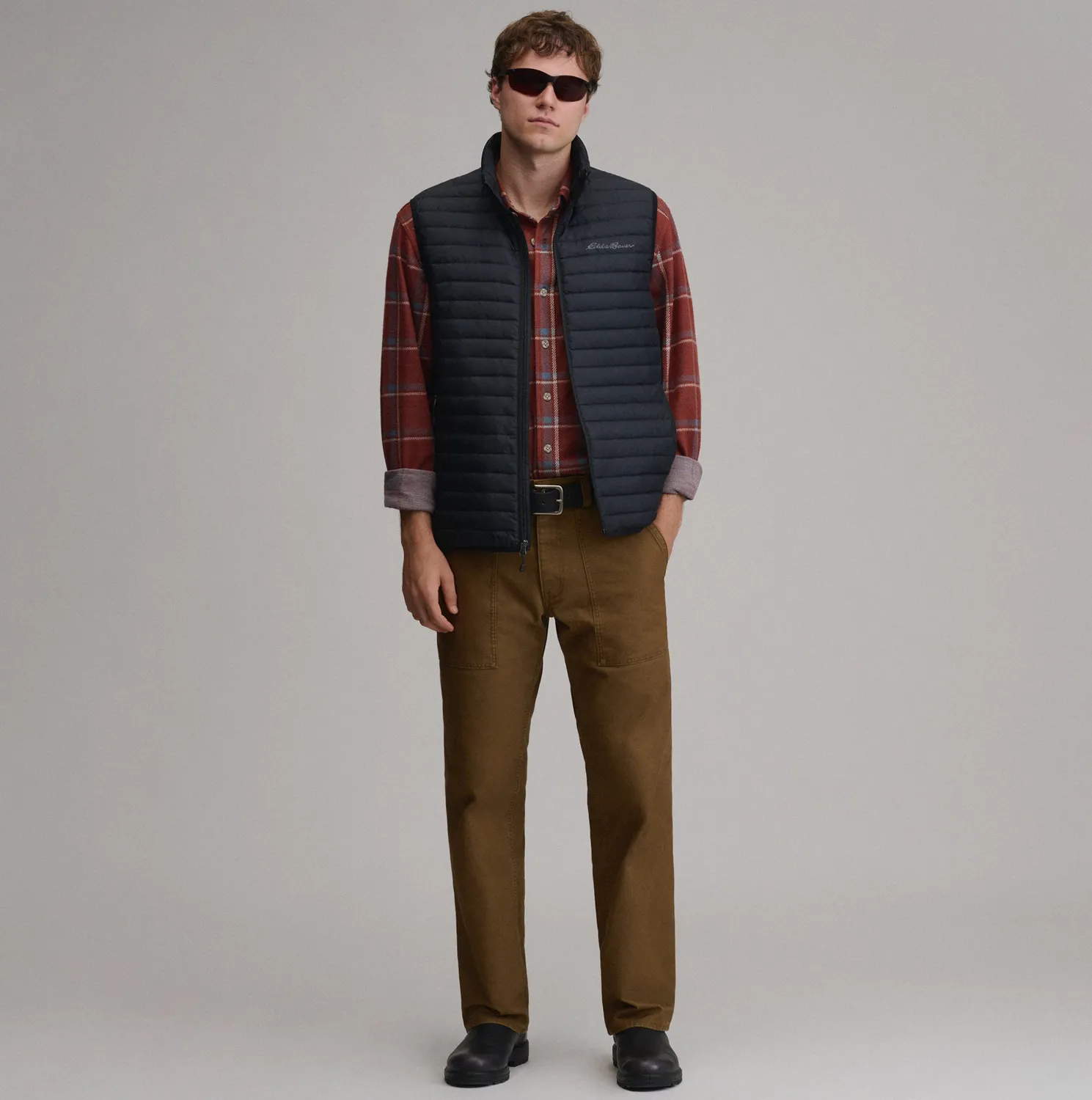 Eddie Bauer Microlight Down vesta puf neagra usoara