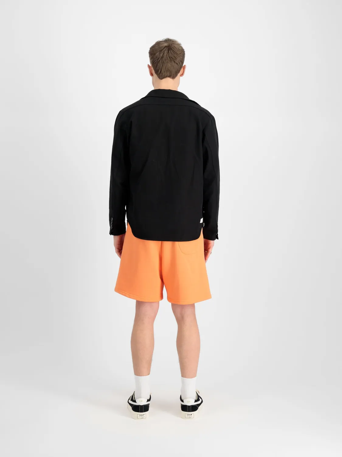 Alpha Industries Essential Relaxed Short sort negru
