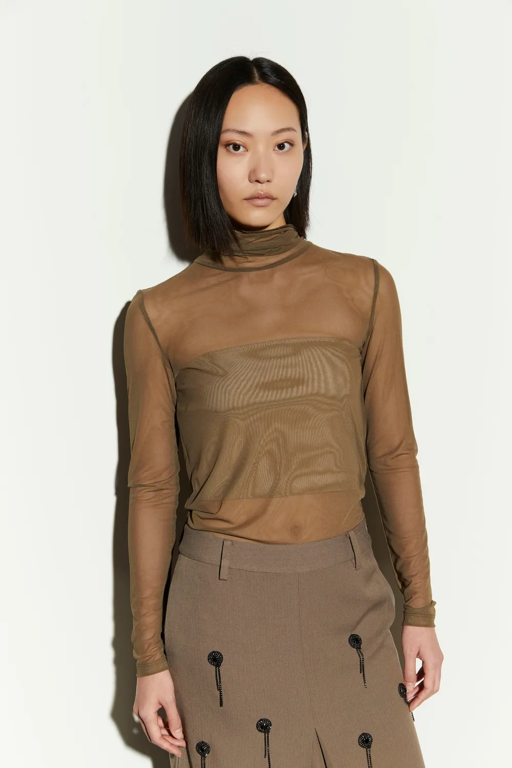 Isabelle Blanche Tulle Turtleneck pulover negru M transparent