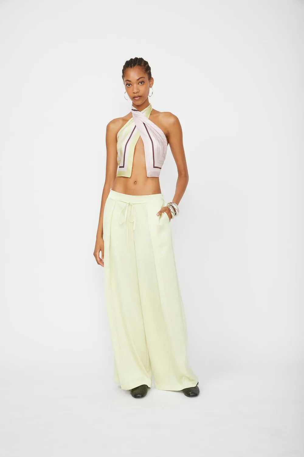 Isabelle Blanche pantaloni limonada satin pliseuri fata