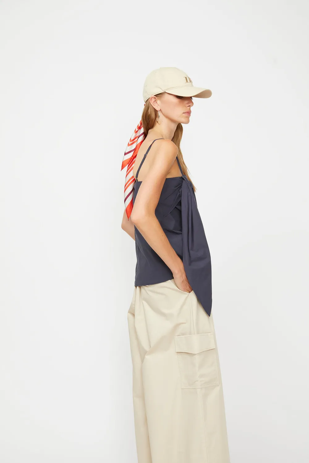 Isabelle Blanche top poplin bumbac bleumarin