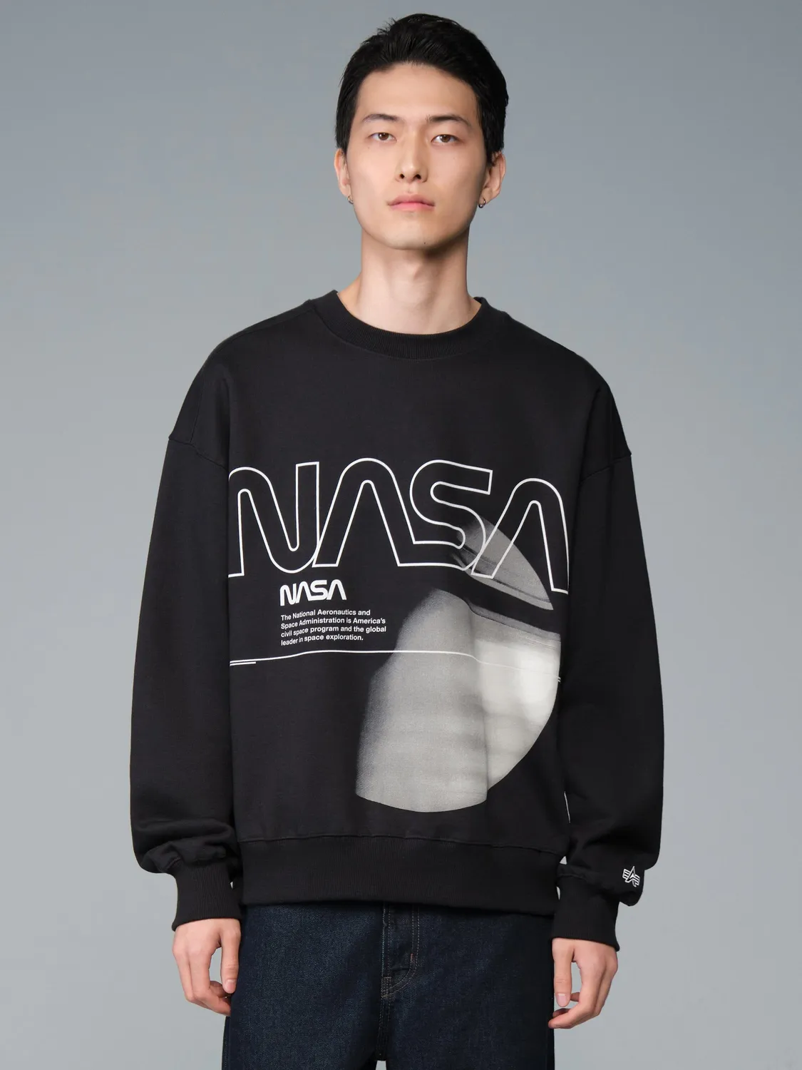 Alpha Industries NASA Galaxy Essential Crew pulover negru bumbac