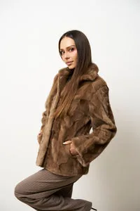 Mareus Fabrica de Blanuri Sandy Pastel 644 haină nurcă damă