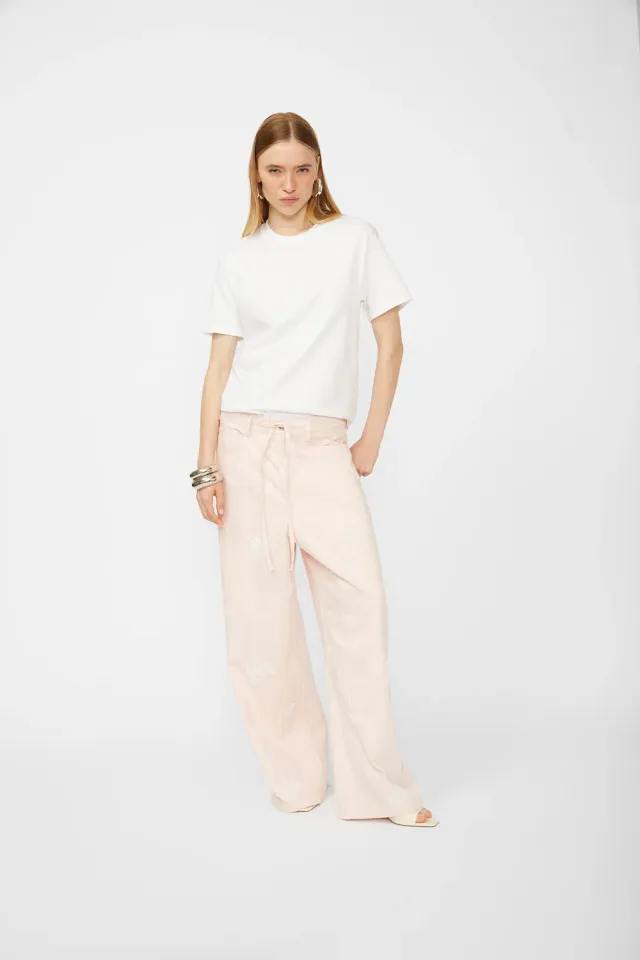 Isabelle Blanche pantaloni roz din denim cu broderie