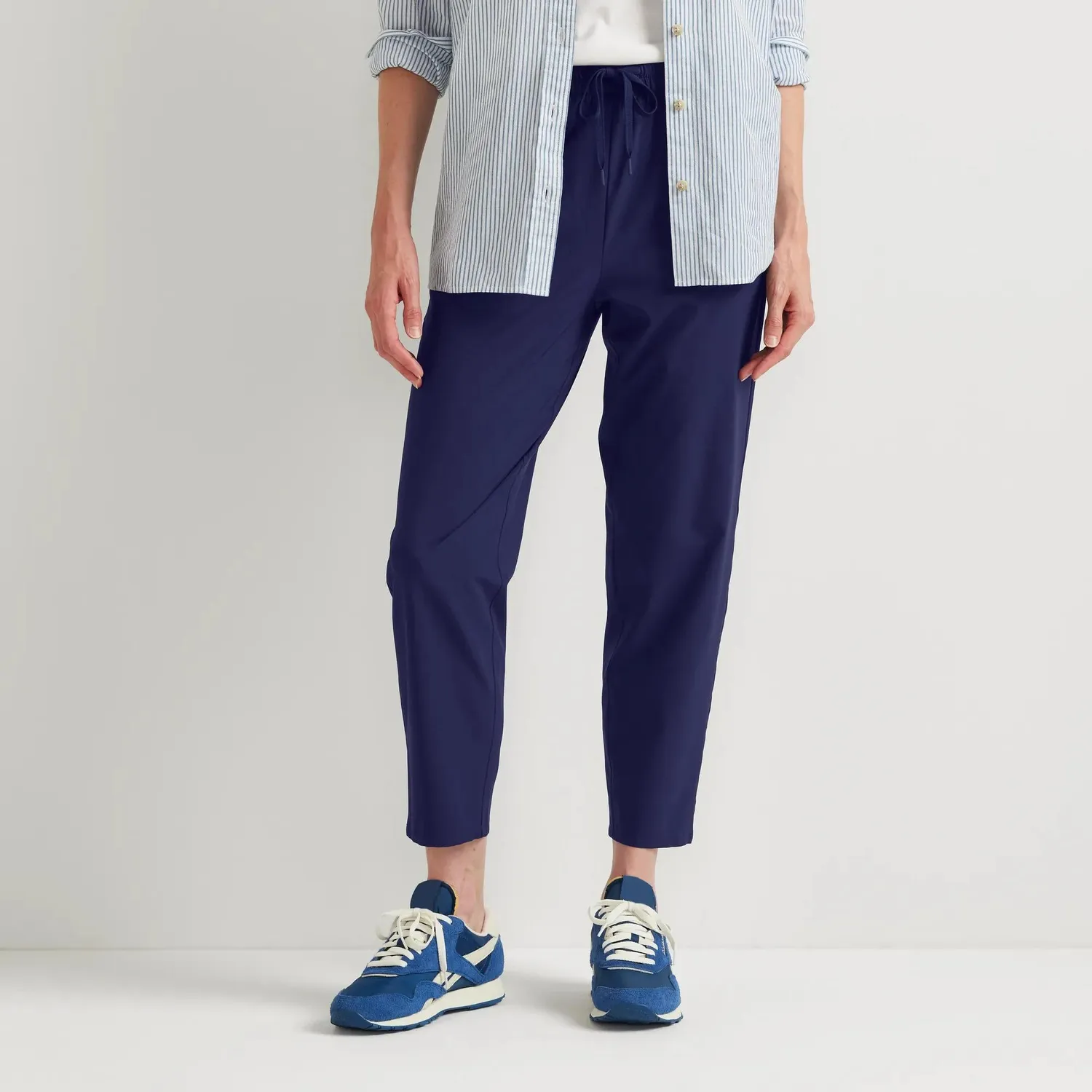 Eddie Bauer Departure Tie-Front pantaloni dama negri UPF 50+