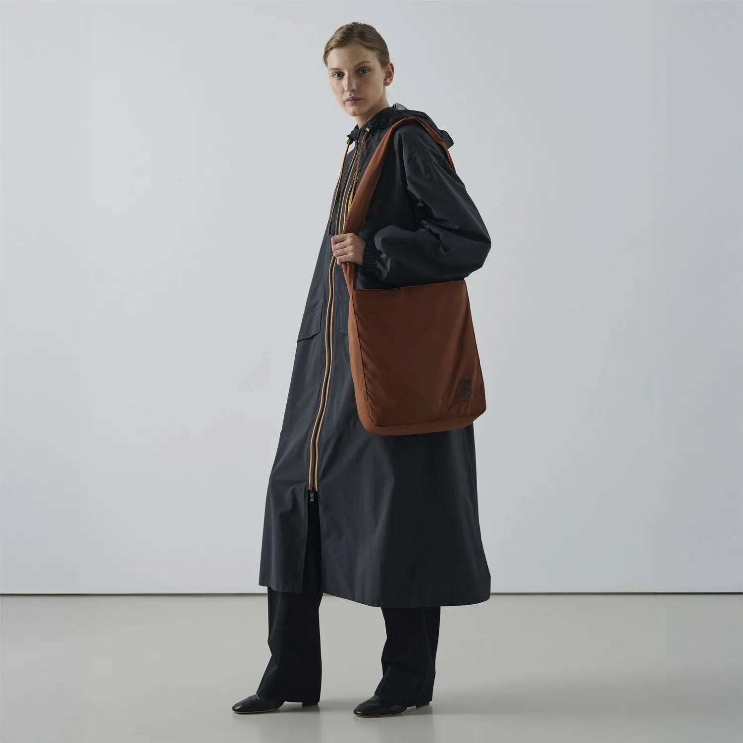 K-Way Le Vrai Tuesday geantă crossbody maro