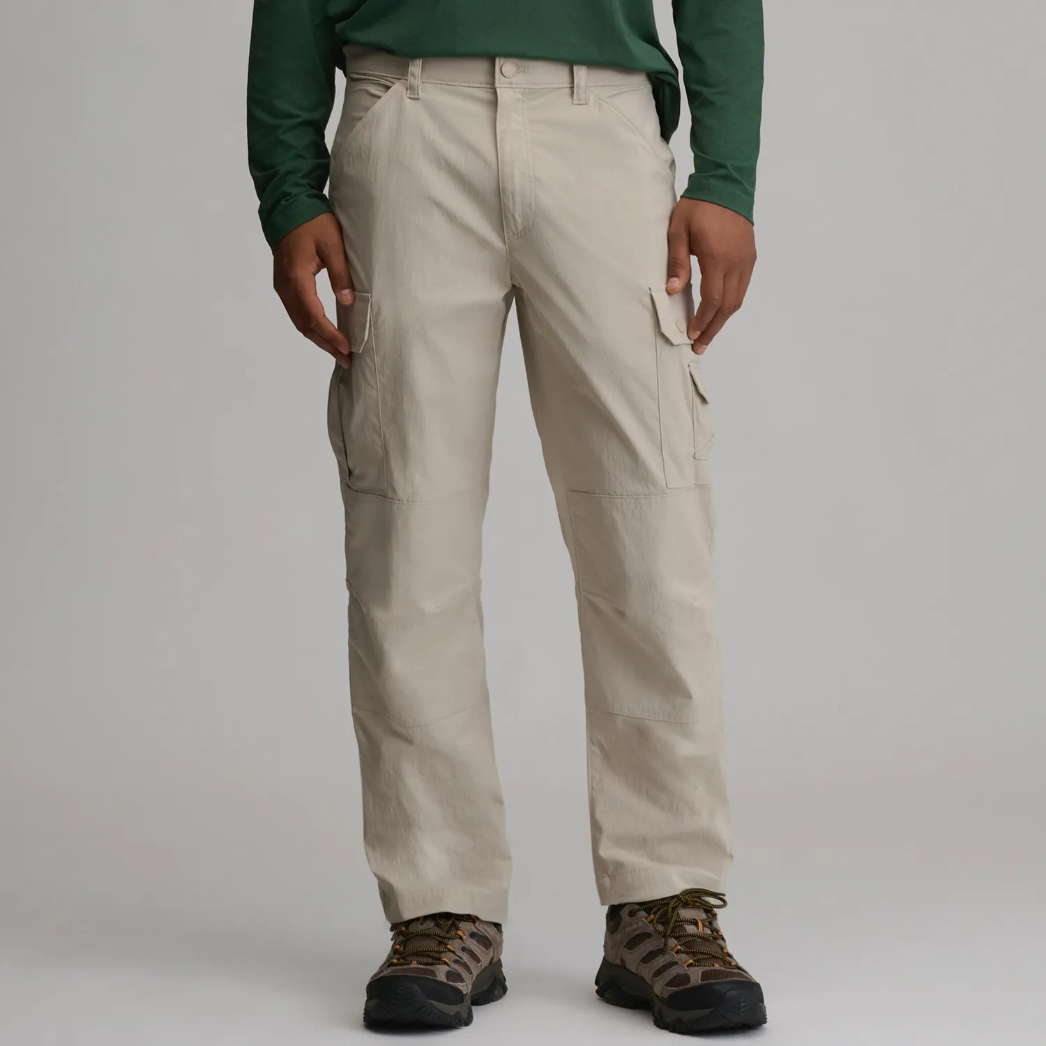 Pantaloni Eddie Bauer Cascade cargo barbati negri