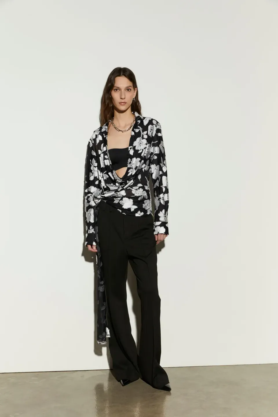 Isabelle Blanche camasa florala negru alb elastica