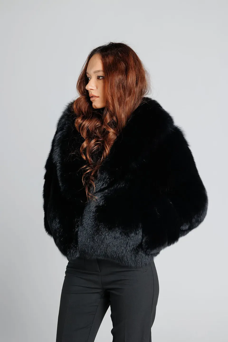 Mareus Diamond 345 haina blana dama vulpe scurta