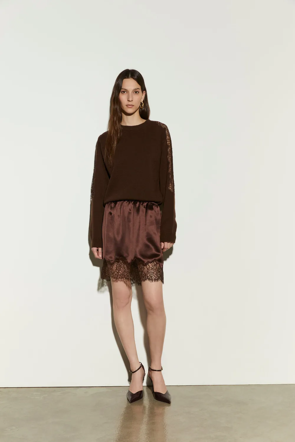 Isabelle Blanche fusta mini satin java cu dantela