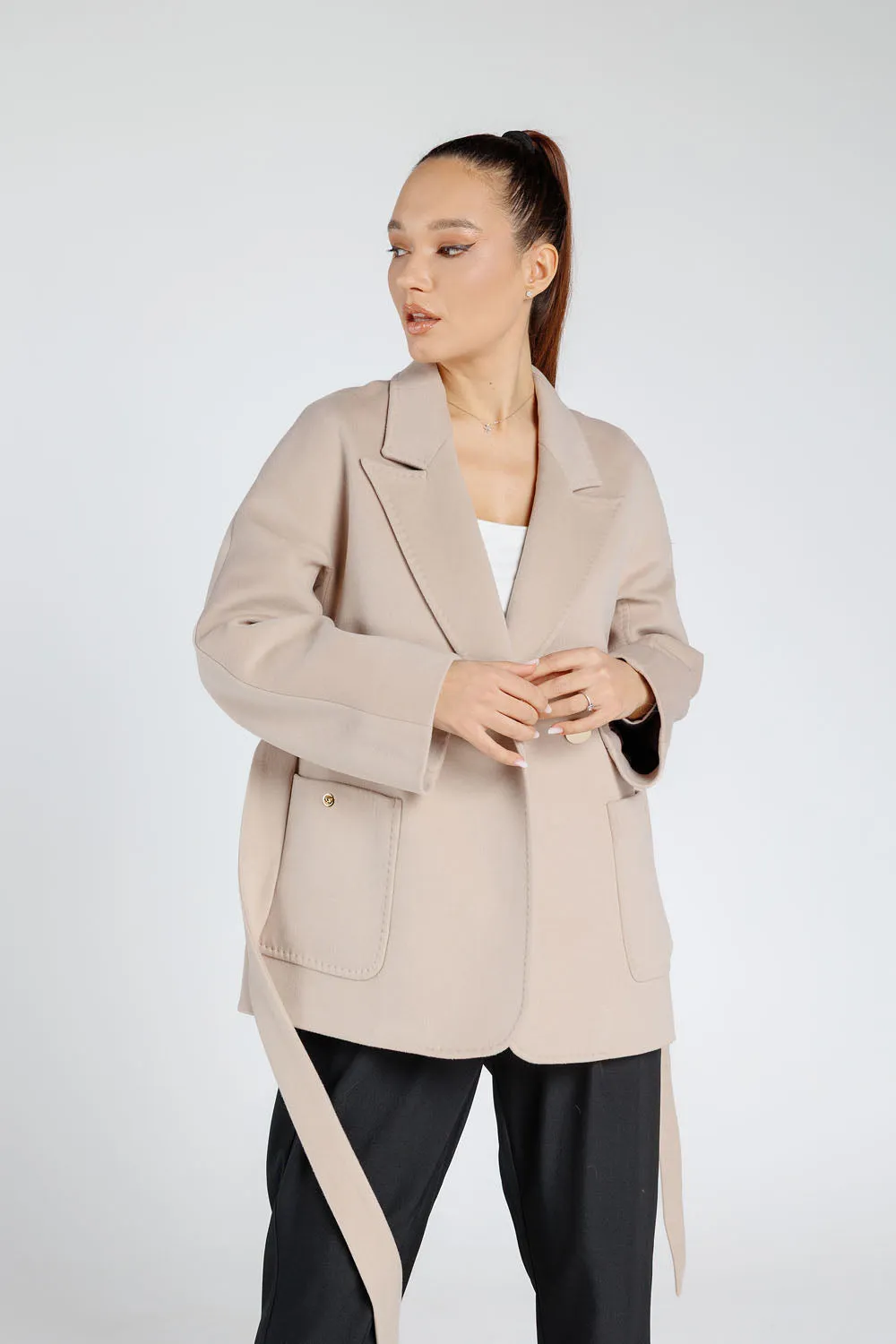 Mareus Fabrica de Blanuri Pearl 368 palton casmir cu cordon